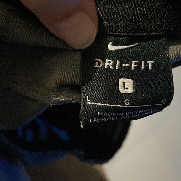 Nike mens Dri-fit grey shorts size 38 7 inch inseam - Picture 3 of 3